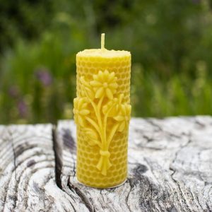 image of beeswax candle honeycomb flower